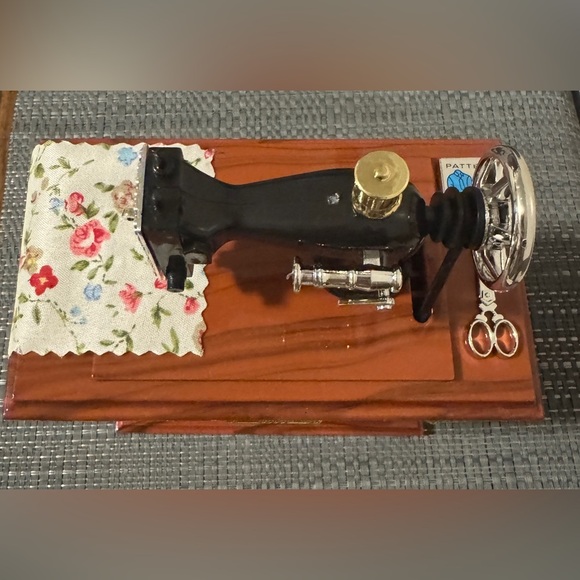 Nostalgie Musical Box - Picture 5 of 6